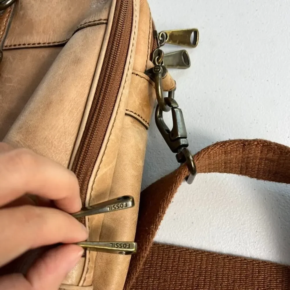 FOSSIL Laptop Bag Brown Leather Satchel Brown Lining Messenger Shoulder Strap